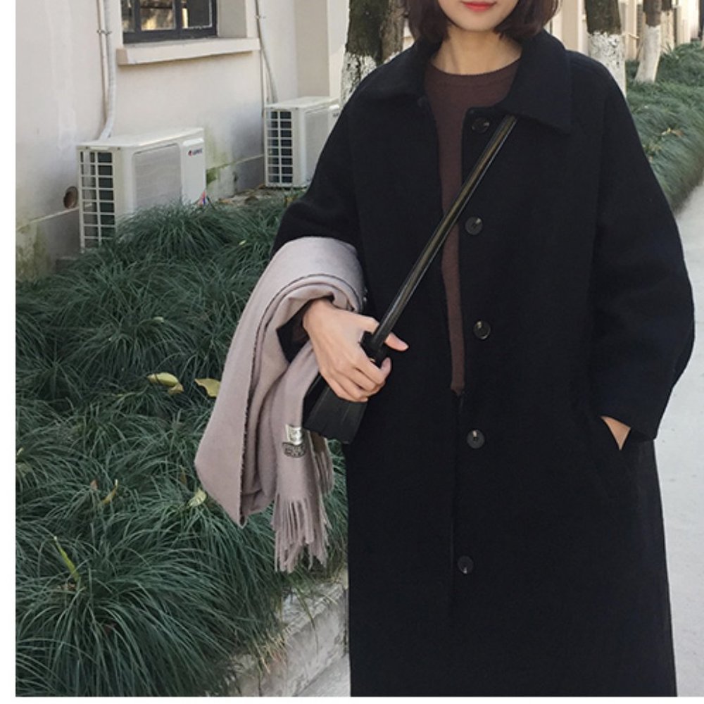 Black coat Hepburn style long